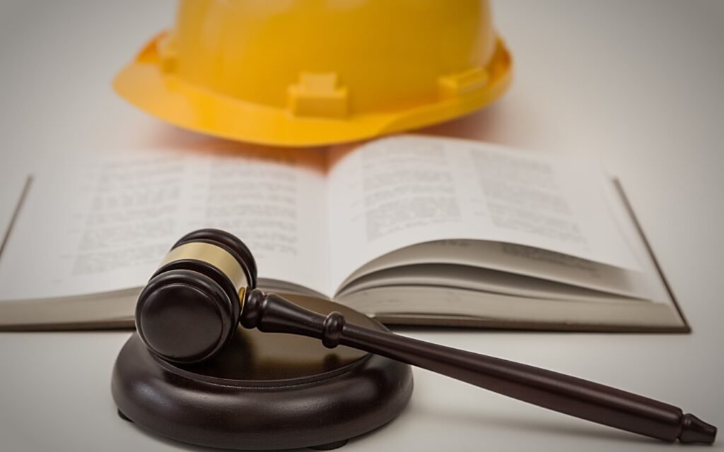 Imagem de Capa Notícia - Conheça agora mesmo as etapas de um Processo Trabalhista |O empregado pode processar a empresa trabalhando?