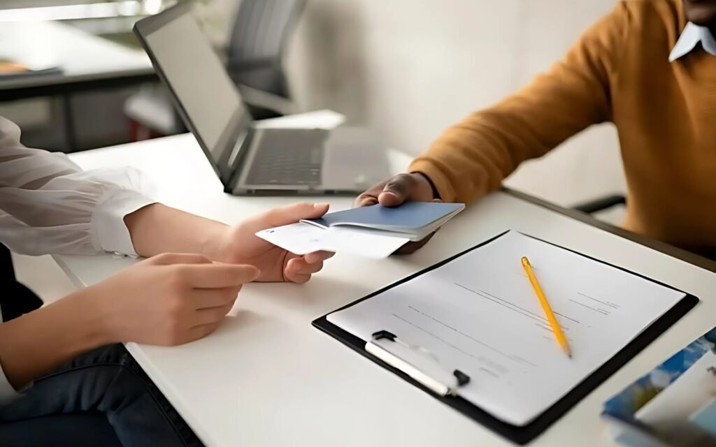 Imagem de Capa Notícia - Você trabalha sem Carteira Assinada Conheça seus Direitos!